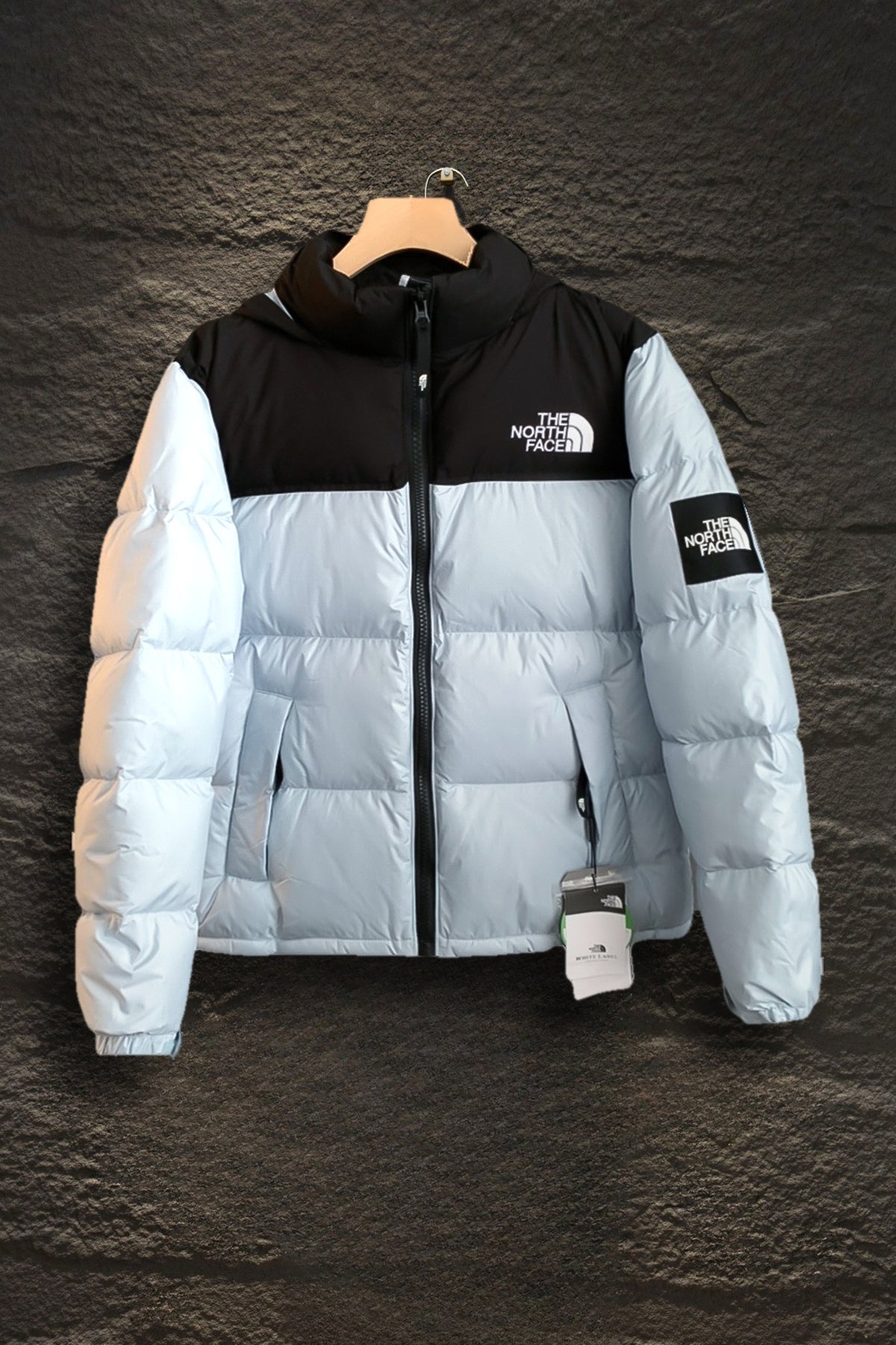 Chamarra The North Face Nuptse Azul Cielo — frente