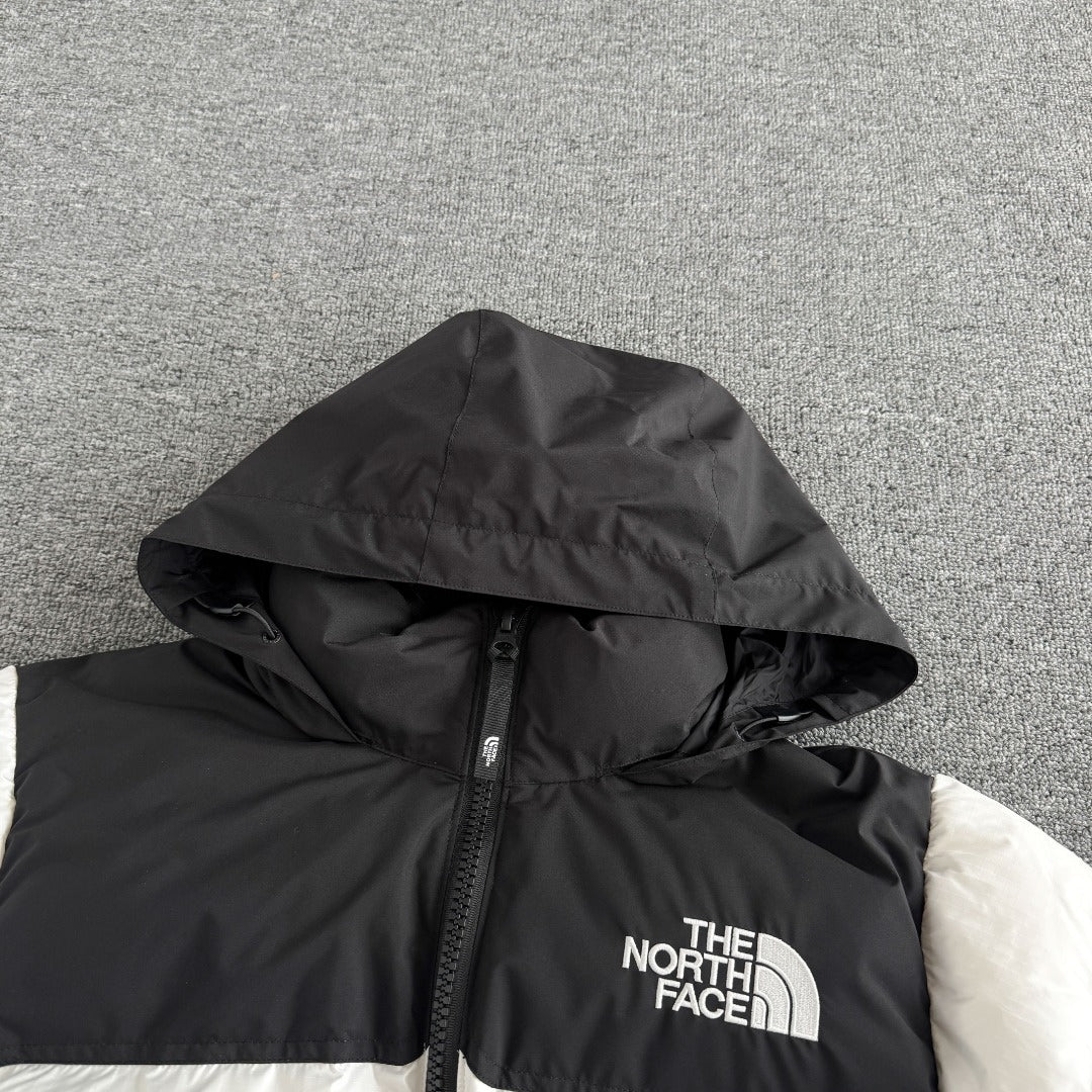 Chamarra The North Face Nuptse Blanca — capucha