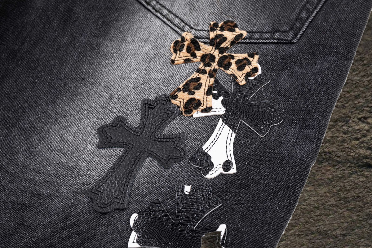 Jeans Chrome Hearts Cruces de Leopardo Negro Deslavado — cruces de la espalda