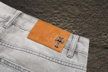 Jeans Chrome Hearts Cruces de Piel Negras Gris Claro — parche de piel trasero