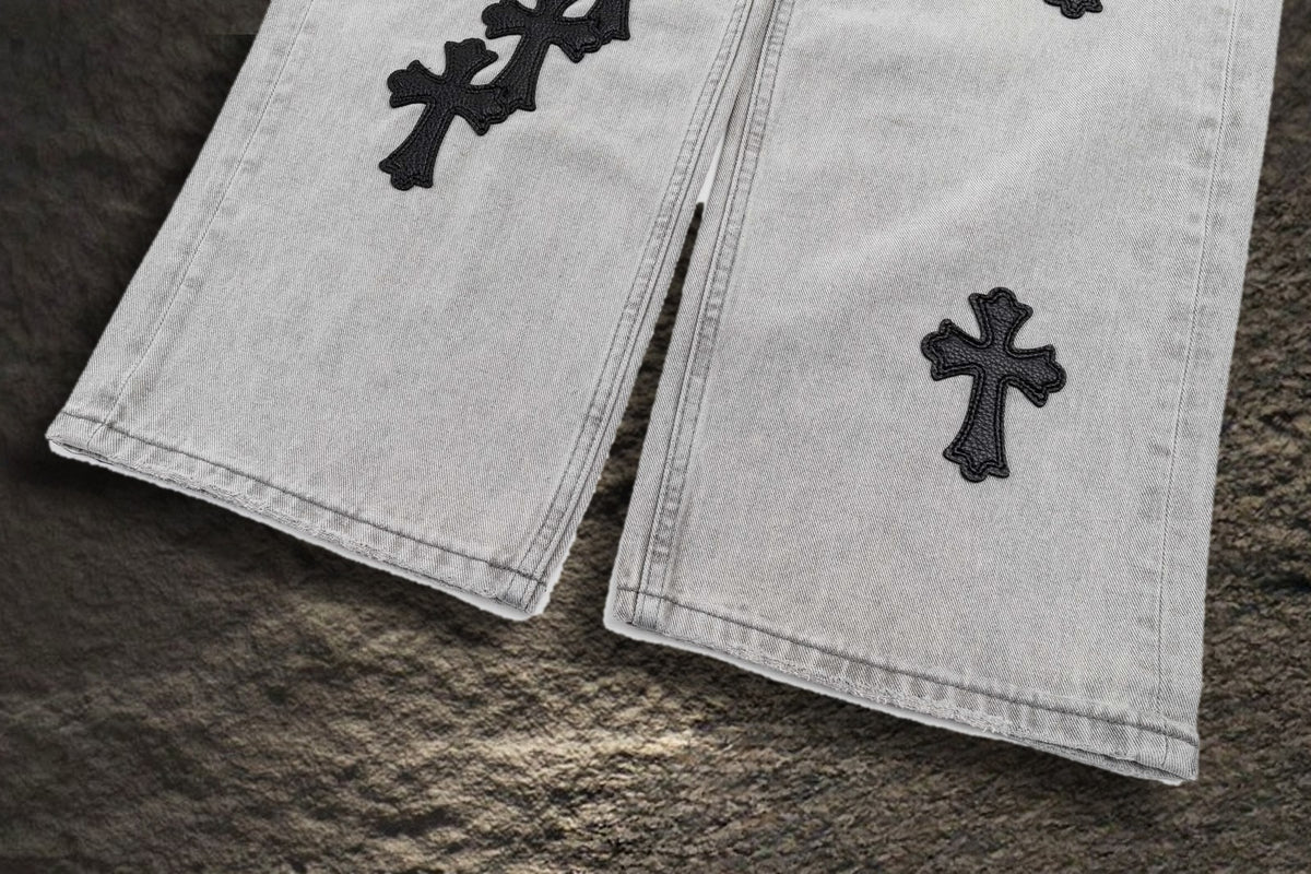 Jeans Chrome Hearts Cruces de Piel Negras Gris Claro — bastillas