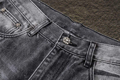 Jeans Chrome Hearts Rolling Stones y Parches Gris Deslavado — pretina y botón
