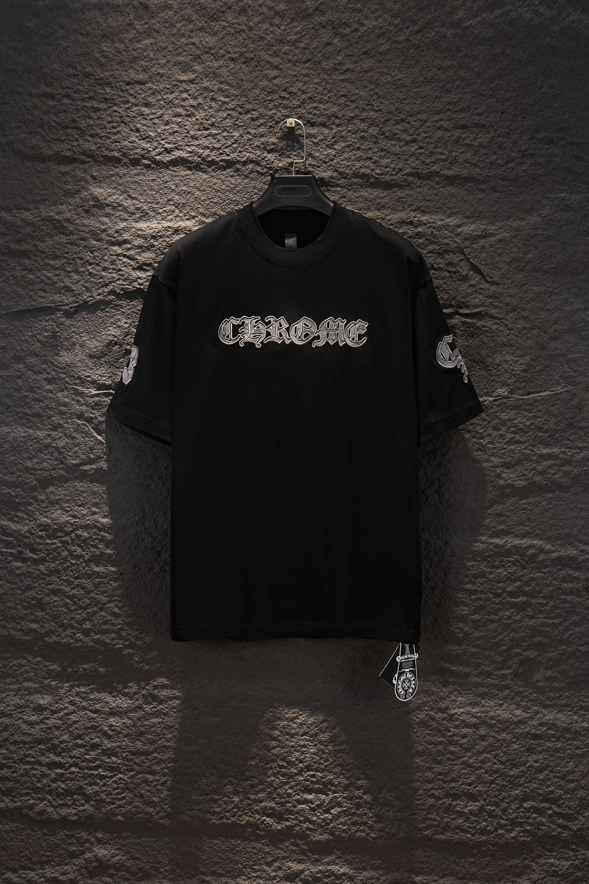 Playera Chrome Hearts CH 33 Parches Grises Negra — frente