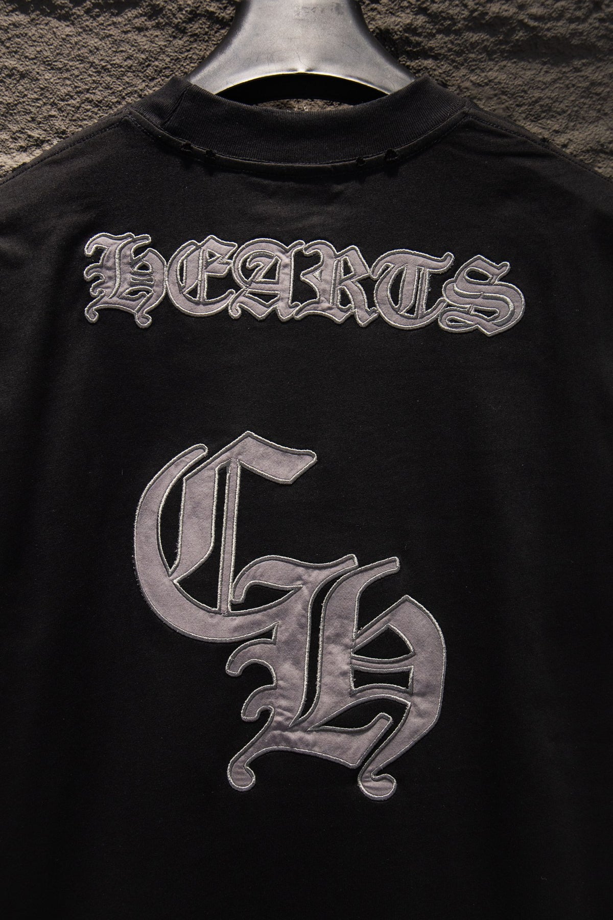 Playera Chrome Hearts CH 33 Parches Grises Negra — parches de la espalda