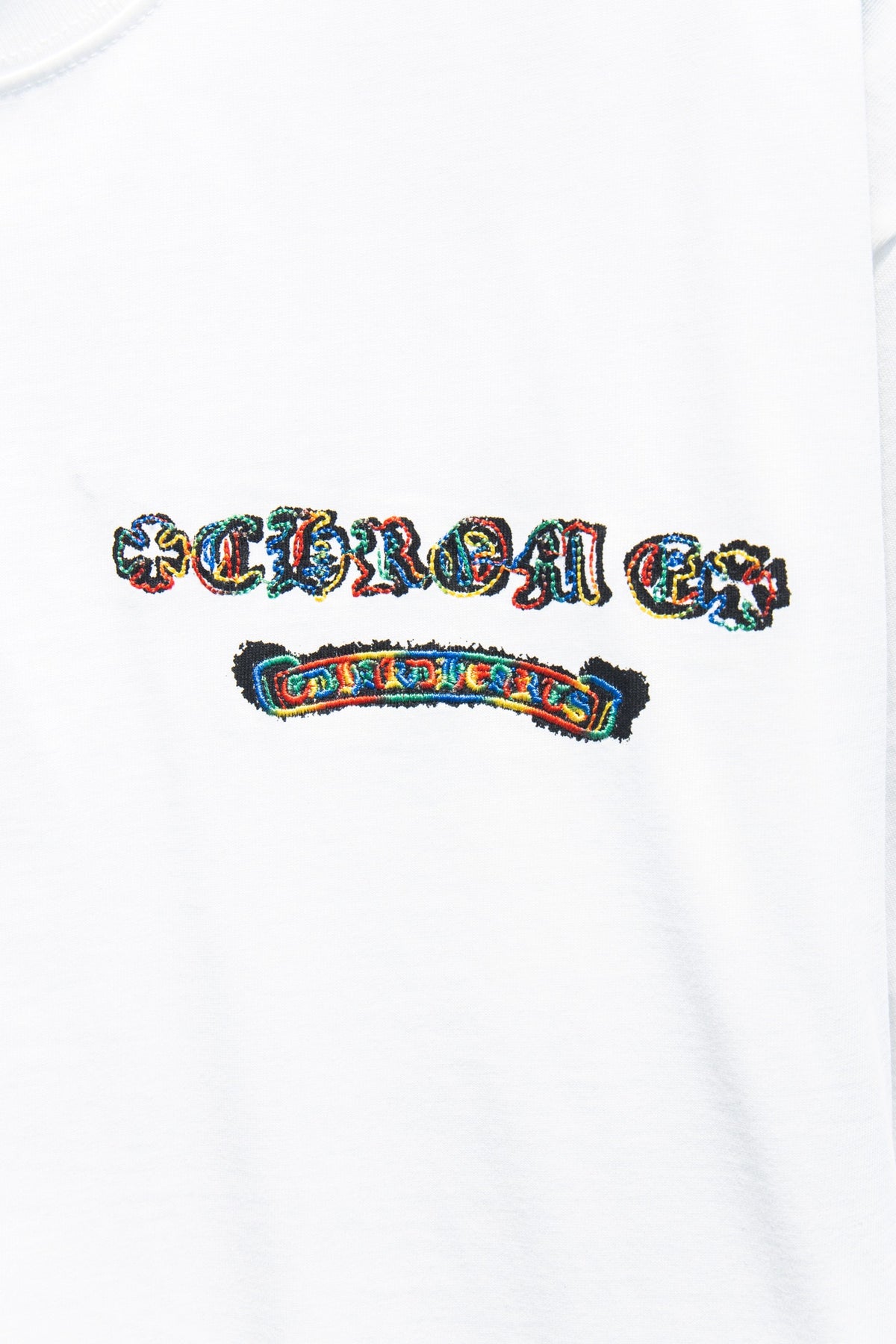 Playera Chrome Hearts Cruces Pespunte Multicolor Blanca — detalle del frente