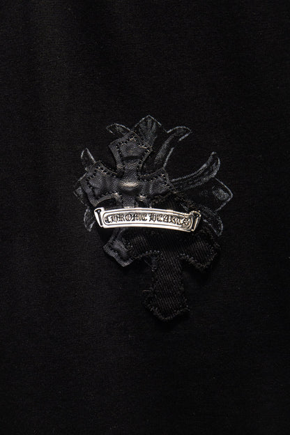 Playera Chrome Hearts Cruz Gótica y Parches de Piel Negra — cruz de piel al frente