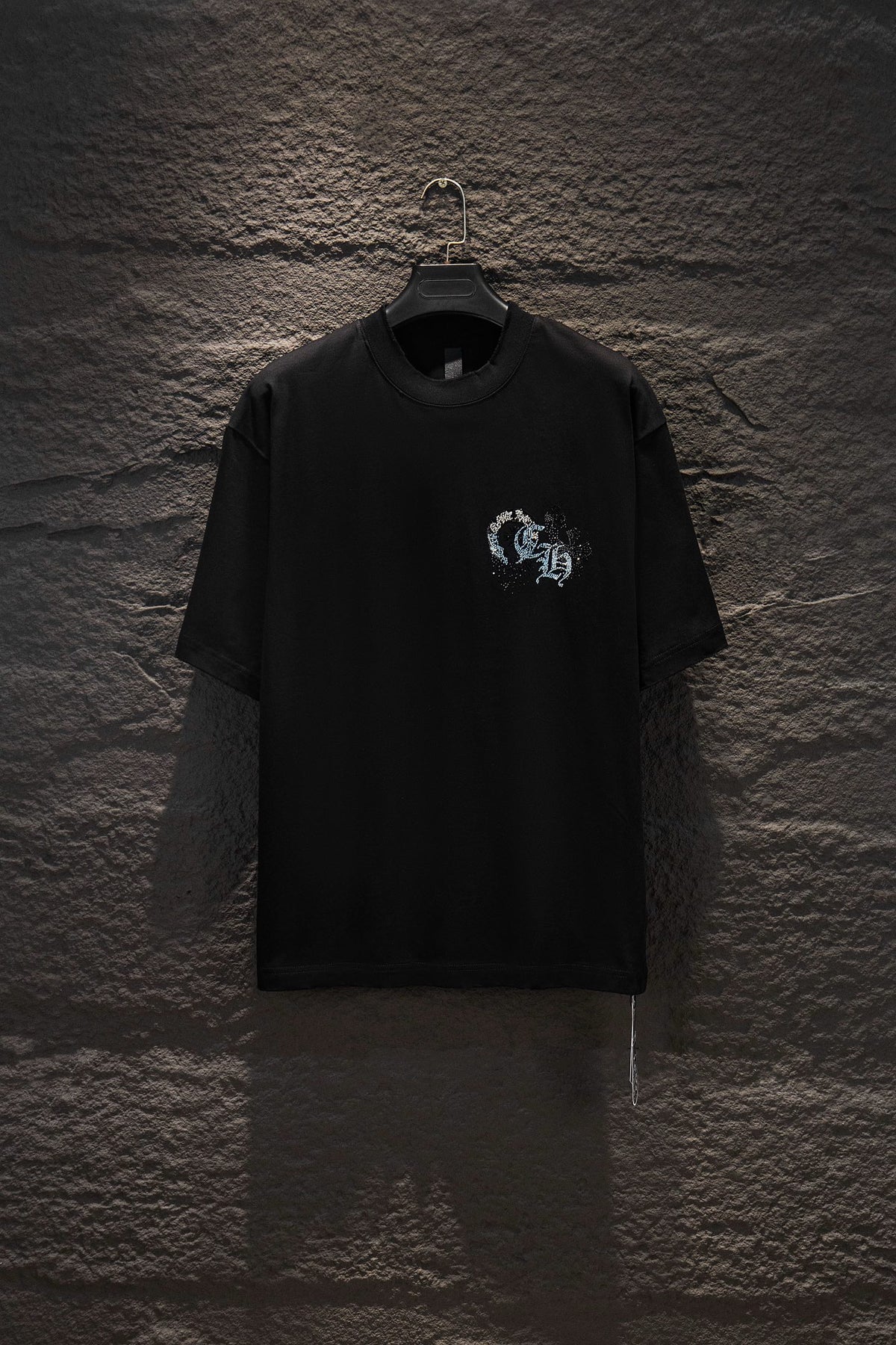 Playera Chrome Hearts Herradura de Cristales Azules Negra — frente