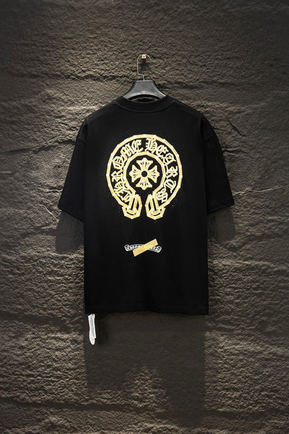 Playera Chrome Hearts Herradura Efecto Cinta Dorada Negra — espalda