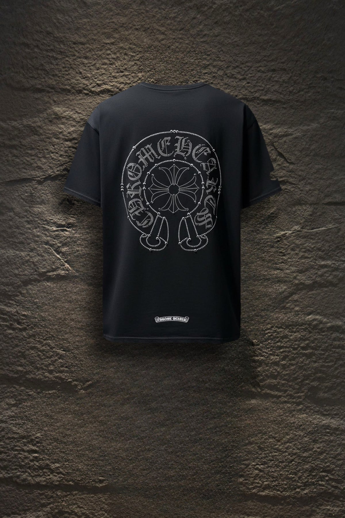 Playera Chrome Hearts Herradura de Pedrería y Tuercas Negra — espalda