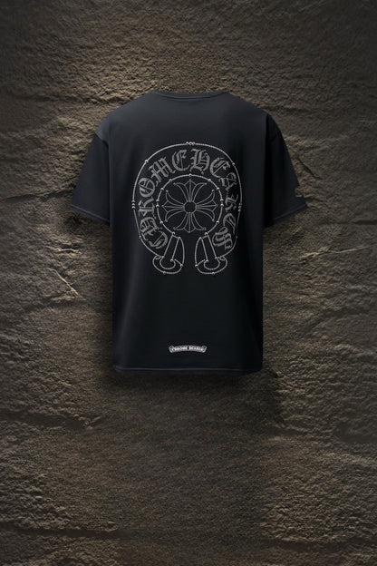 Playera Chrome Hearts Herradura de Pedrería y Tuercas Negra — espalda