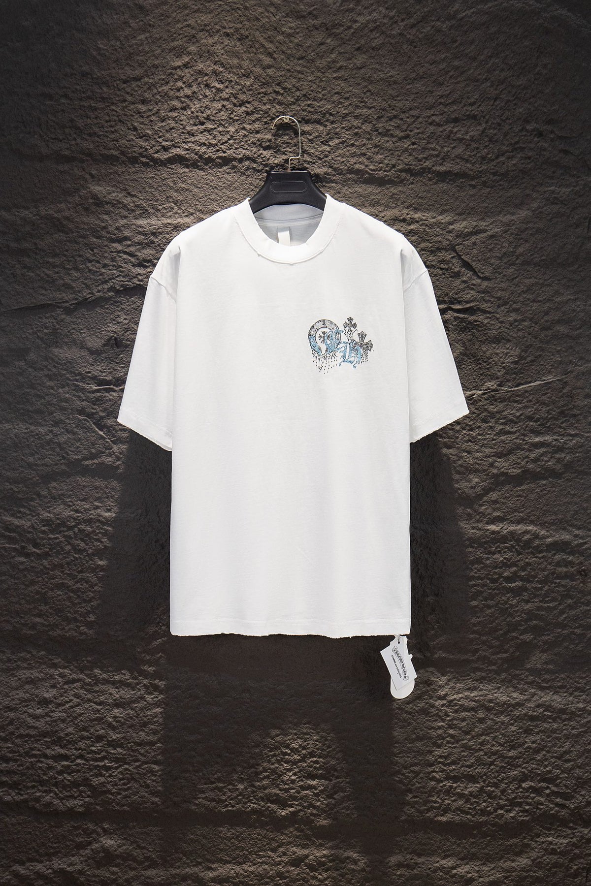 Playera Chrome Hearts Herradura y CH de Pedrería Azul Blanca — frente