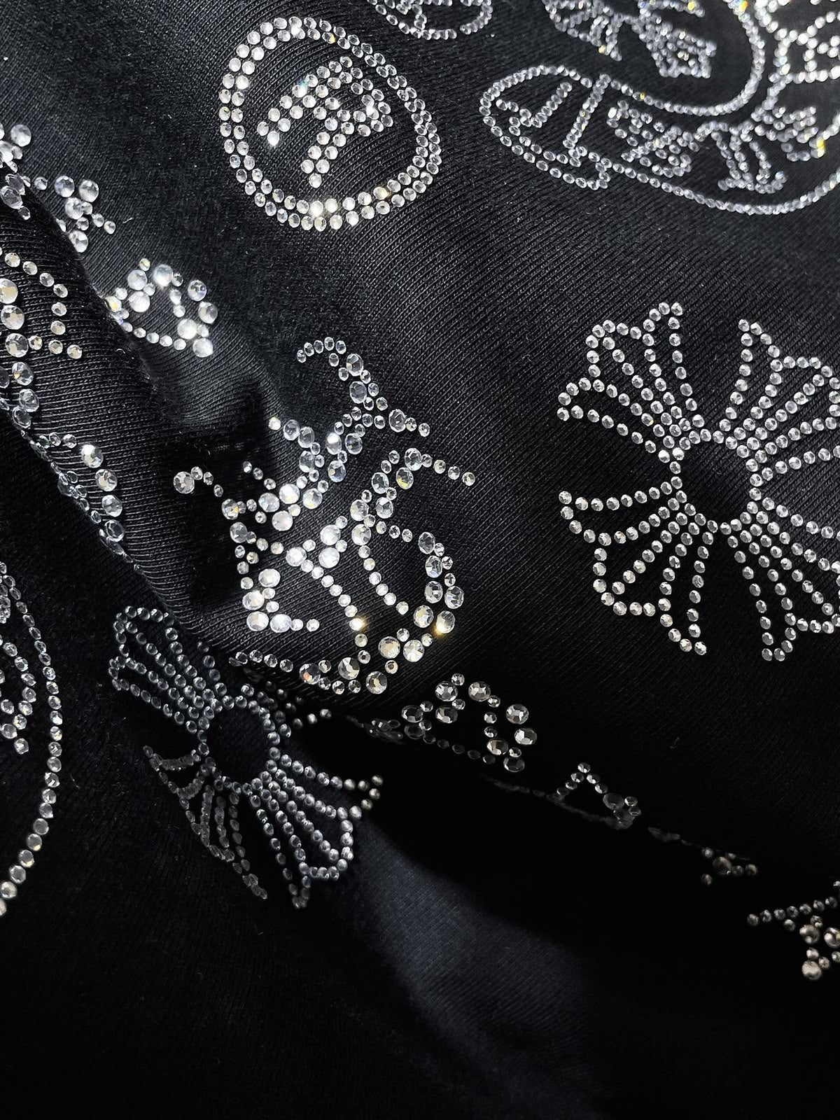 Playera Chrome Hearts Herraduras y Cruces de Cristal Negra — cristales de la espalda