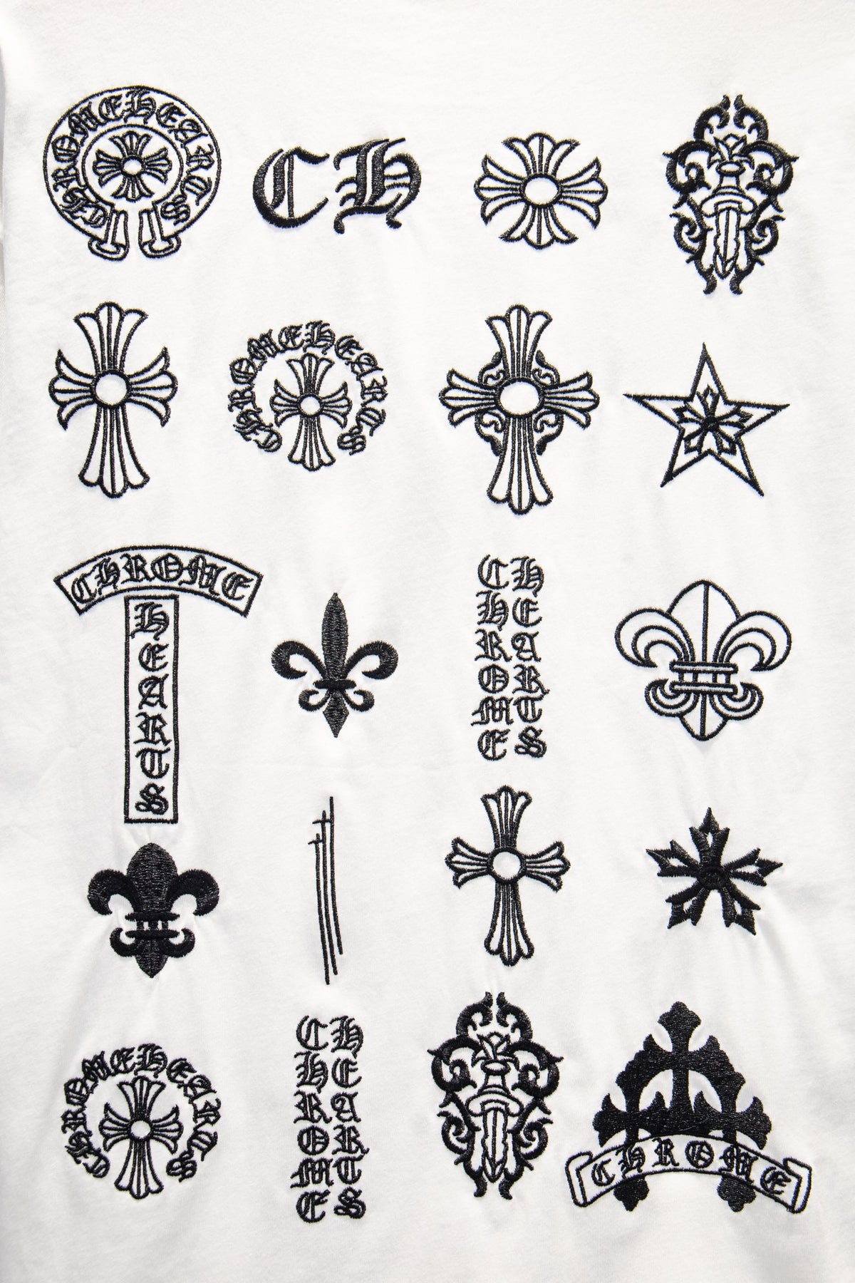 Playera Chrome Hearts Iconos Bordados Blanca — íconos de la espalda