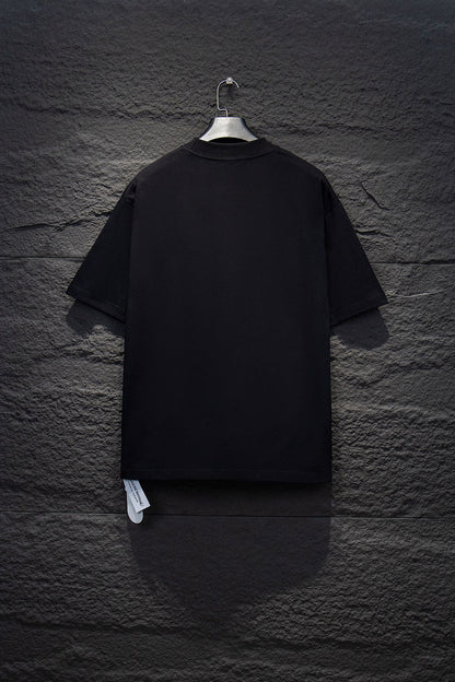 Playera Chrome Hearts Letras en Arco y Cruz Metálica Negra — espalda