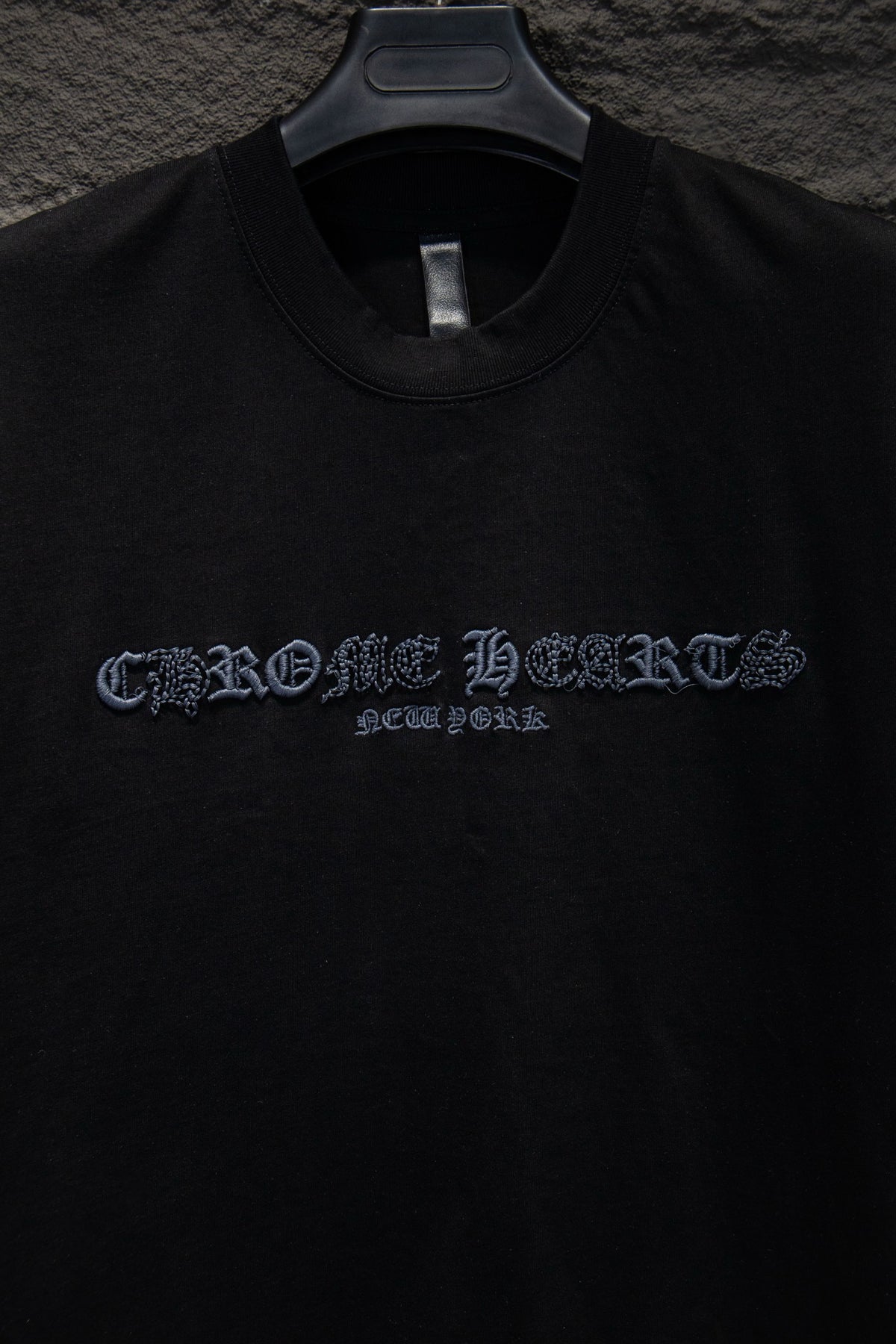 Playera Chrome Hearts Made in Hollywood Negra — bordado del frente