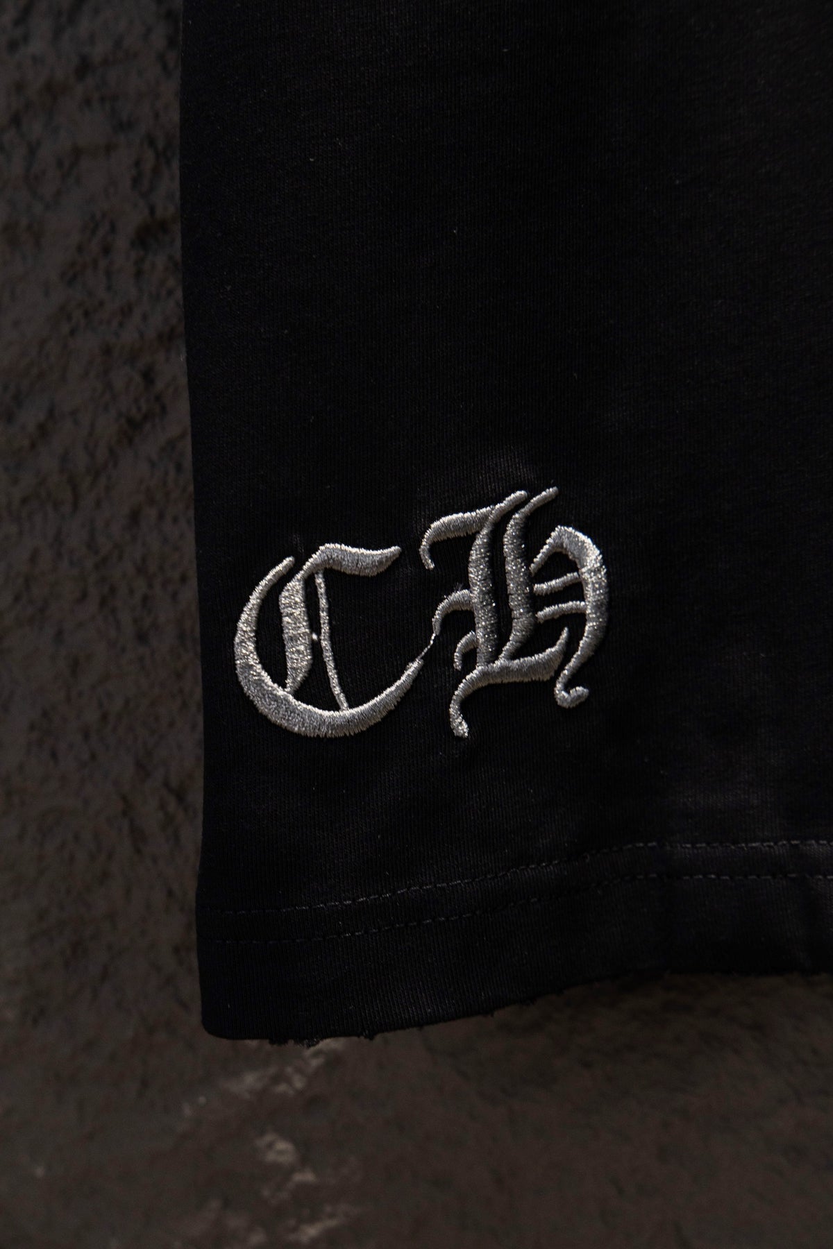 Playera Chrome Hearts St. Barth Cruces Bordadas Negra — monograma CH bordado