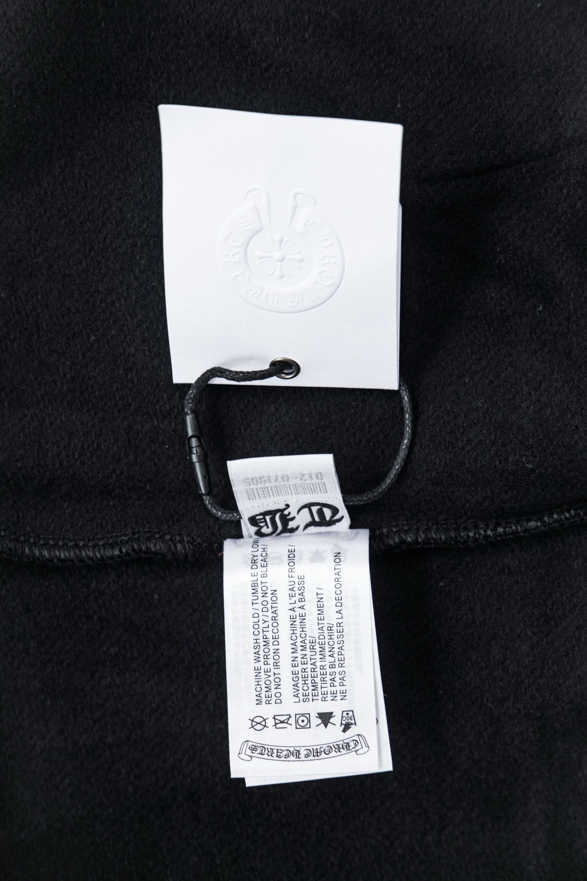 Sudadera Chrome Hearts con Cierre Herradura Blanca Negra — etiquetas colgantes