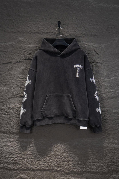 Sudadera Chrome Hearts Daga y Mangas Estampadas Negra Deslavada — frente